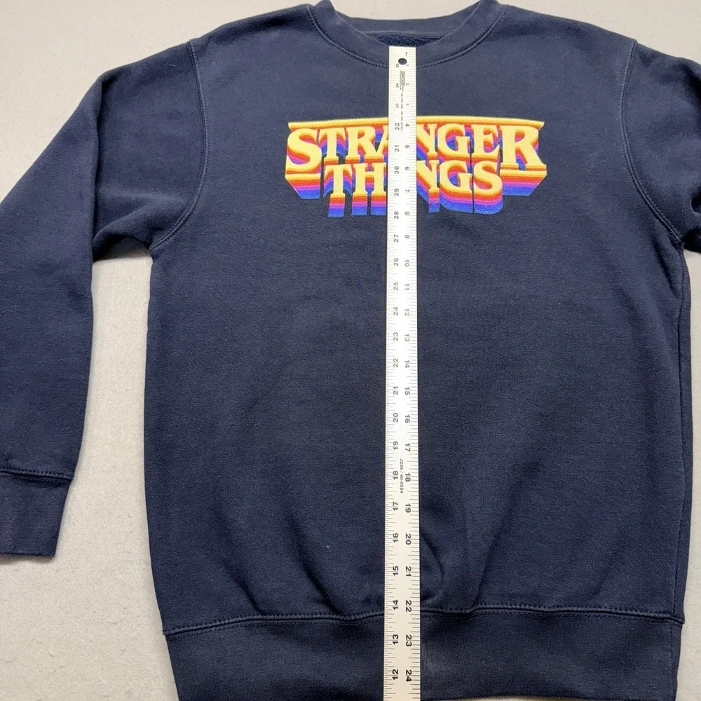 Netflix Stranger Things Rainbow‎ Logo Crewneck Sweatshirt – Navy – Size Small